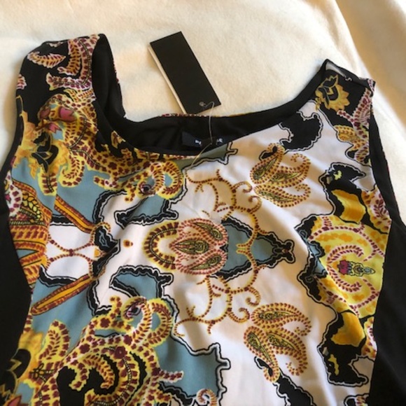 Women's dress - Picture 4 of 4